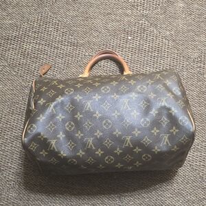 Louis Vuitton speedy 35